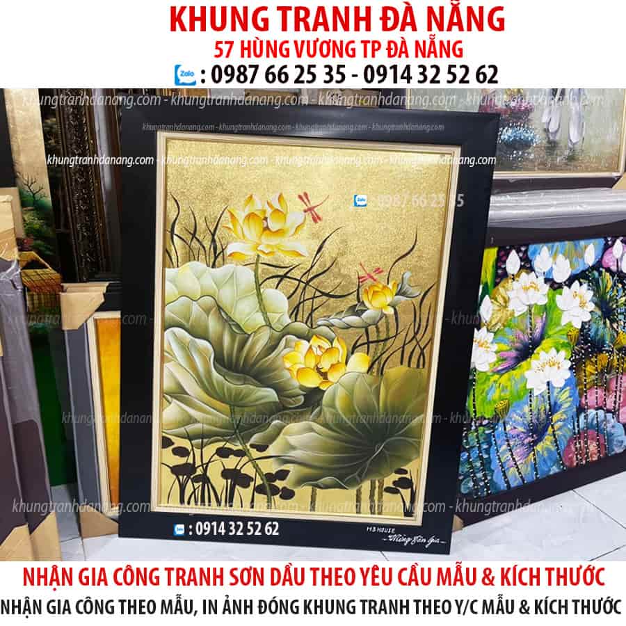 tranh-son-dau-hoa-sen-dep-gia-re