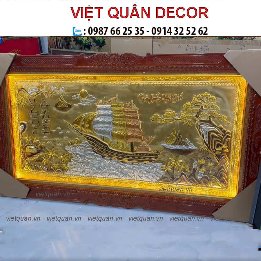 tranh-thuan-buom-xuoi-gio-ma-vang