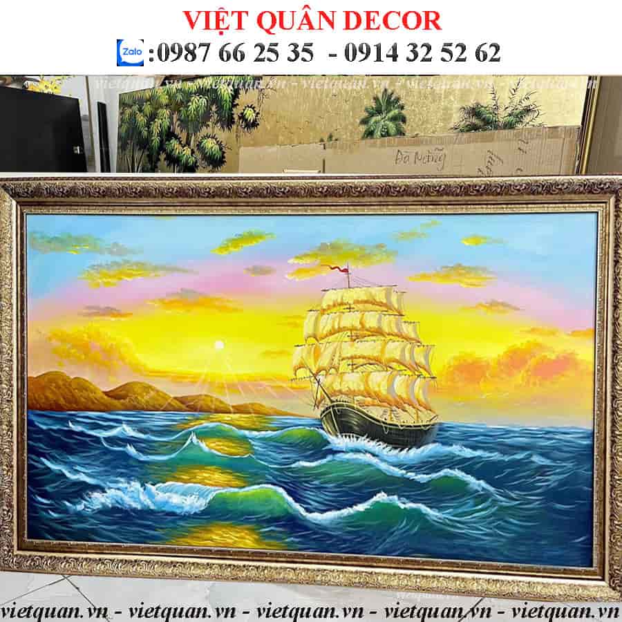 Tranh sơn dầu thuận buồm xuôi gió là biểu tượng phong thủy mang đến may mắn, tài lộc và sự hanh thông trong công việc, đặc biệt phù hợp với người kinh doanh, doanh nhân và những ai đang trên hành trình phát triển sự nghiệp. Với hình ảnh con thuyền căng buồm lướt sóng ra khơi, bức tranh không chỉ tạo điểm nhấn nghệ thuật cho không gian mà còn truyền tải thông điệp tích cực về sự nỗ lực, ý chí vươn lên và thành công bền vững. tranh-son-dau-thuan-buom-xuoi-gio27.1.jpg