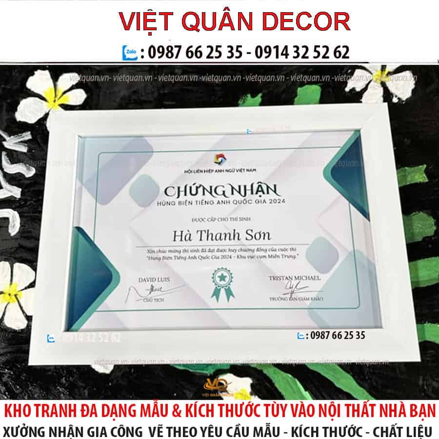 khung-anh-nhua-a4