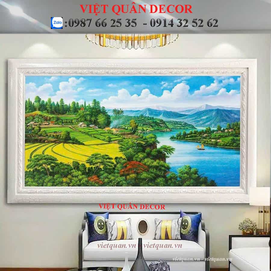 tranh-treo-tuong-phong-khach-kho-lon-da-nang