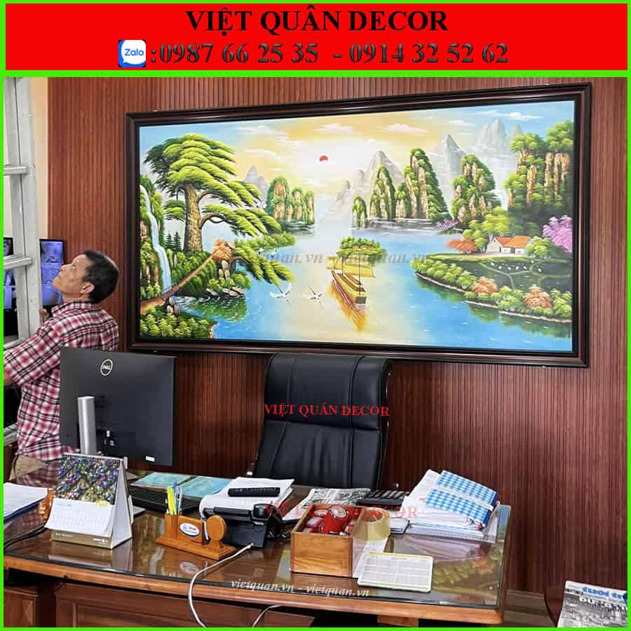 tranh-qua-tang-doi-tac-da-nang
